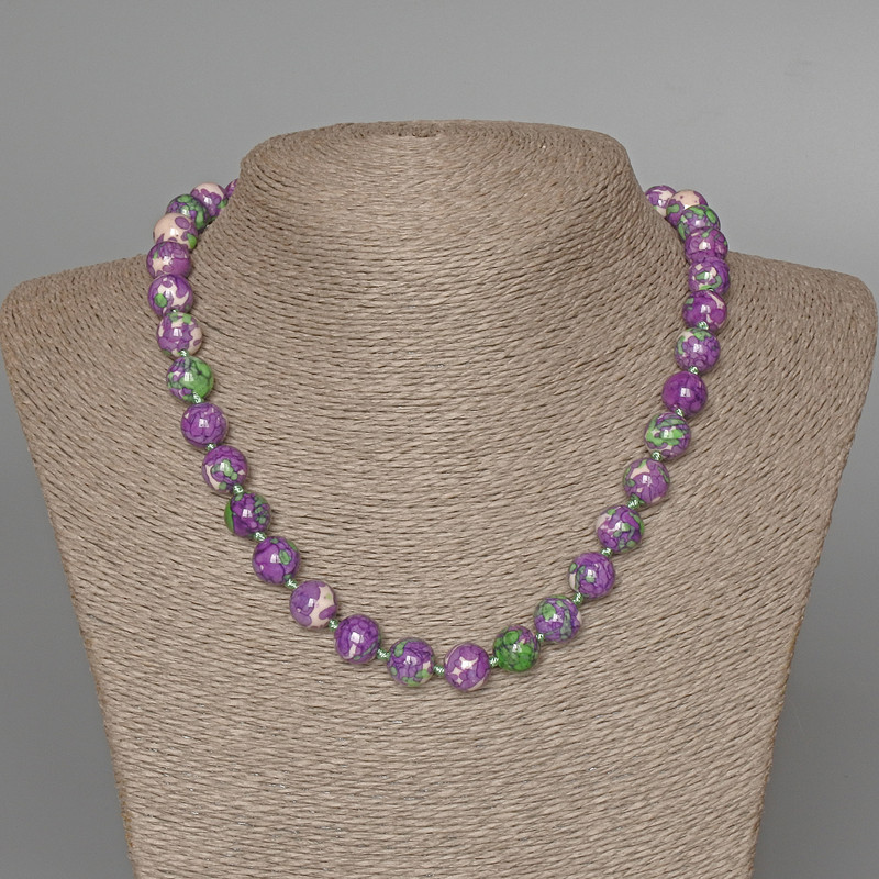 Necklace 'Variscite' (acrylic imitation) in purple, white, and green colors, smooth beads, diameter 10.5 mm, length 47 cm
