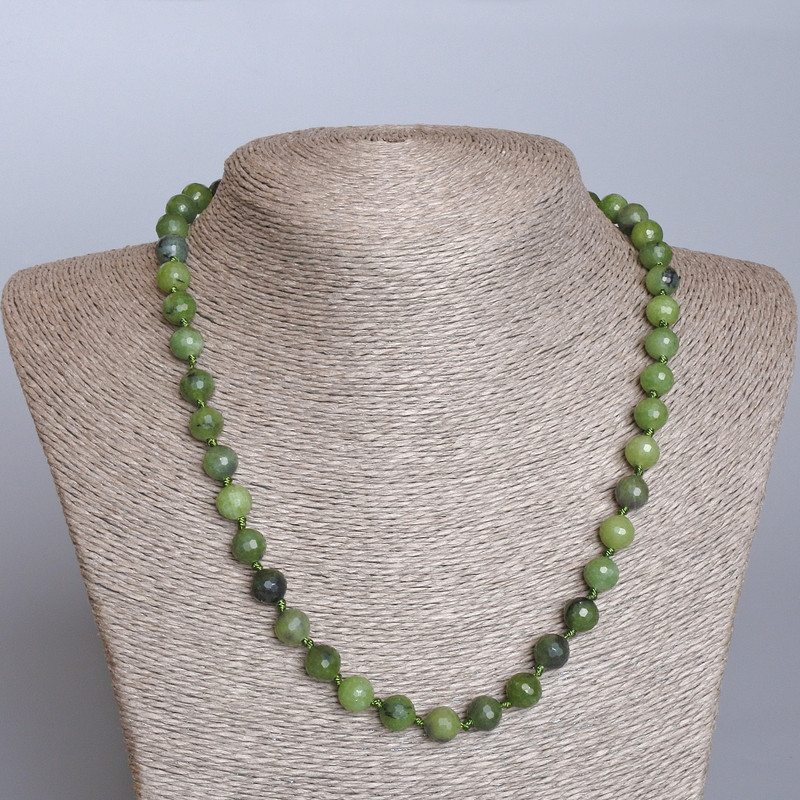Jadeite Necklace, Canadian natural stone, faceted bead, diameter 8.5 mm, length 50 cm