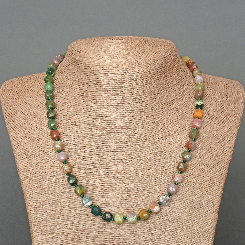 Green Jasper Necklace, Faceted Cubes, 7 mm Diameter, 51 cm Length