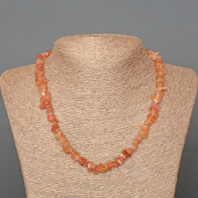 Strawberry Quartz Necklace, natural stone chips, 8x3 mm diameter, 47 cm length