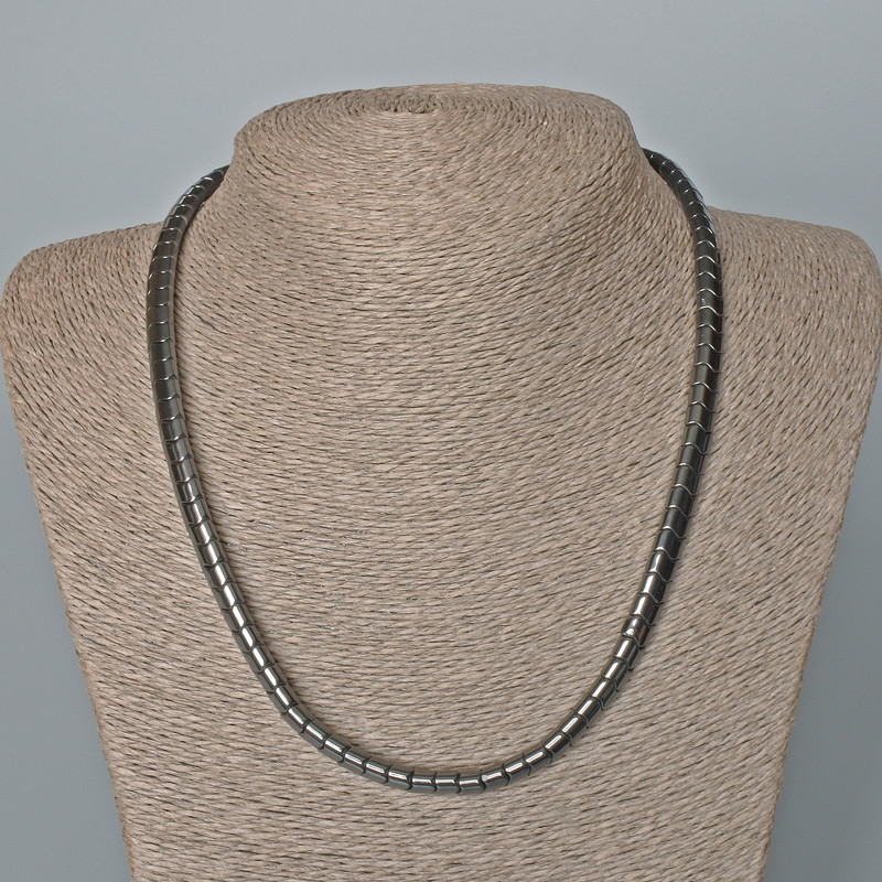 Hematite Zigzag Necklace, diameter 7.5×5.5 mm, length 48 cm