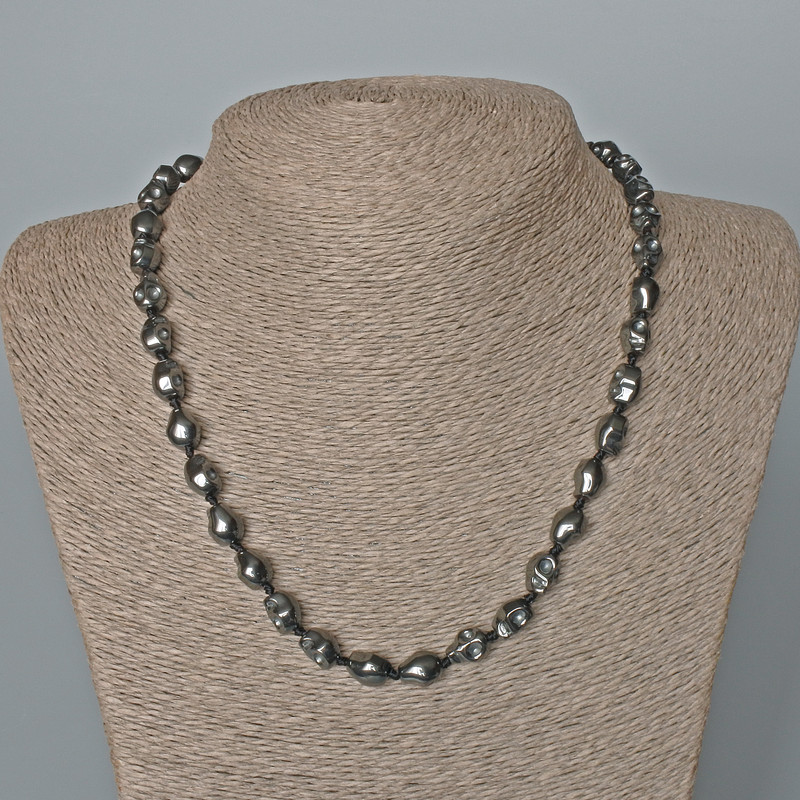 Hematite Skull Necklace, diameter 8×10×7.5 mm, 5 mm ±, length 48 cm