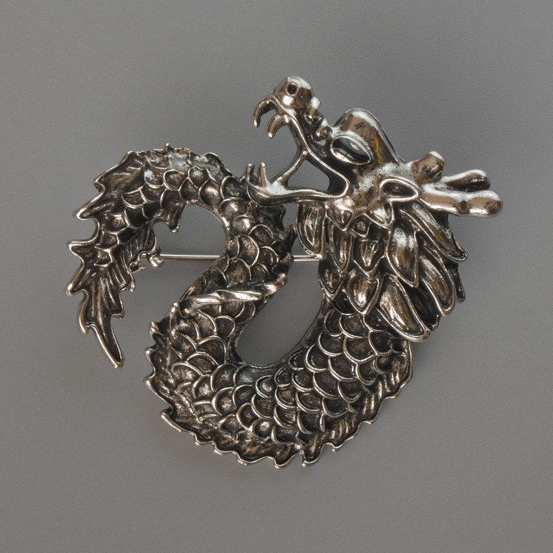 Dragon brooch-pendant in silver metal 42×42 mm