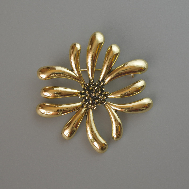 Golden Flower Brooch-Pendant 49x50 mm