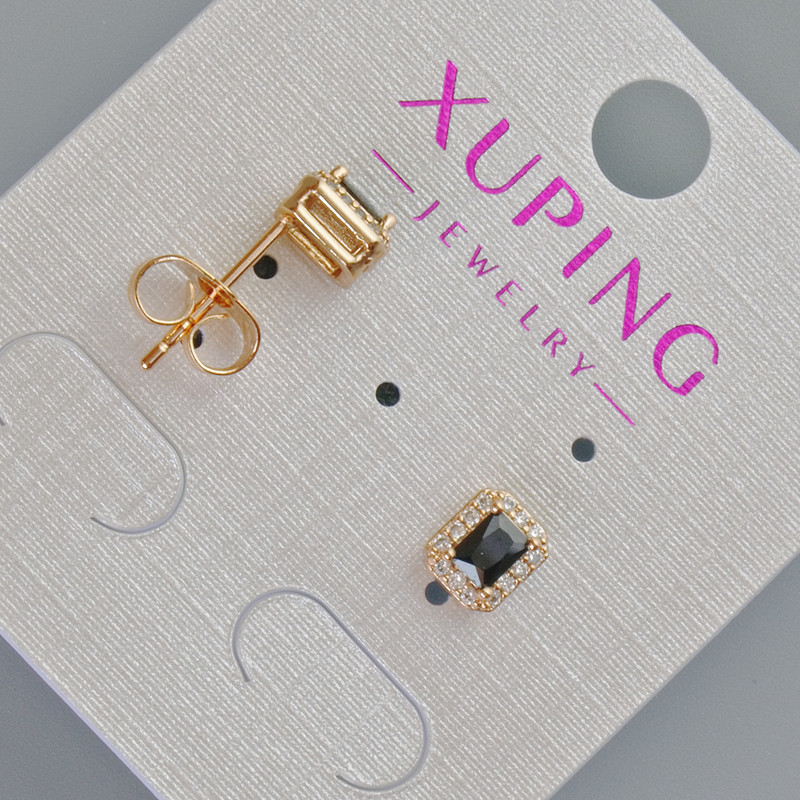 Xuping stud earrings with a black crystal and white rhinestones, diameter 6.5×5.5 mm, 18K gold-plated
