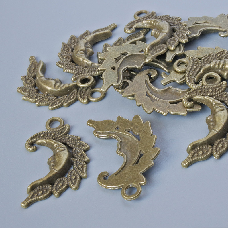 Pendant finding 'Moon', diameter 27x15 mm, hole diameter 2.4 mm, pack of 13 pcs ± bronze metal color