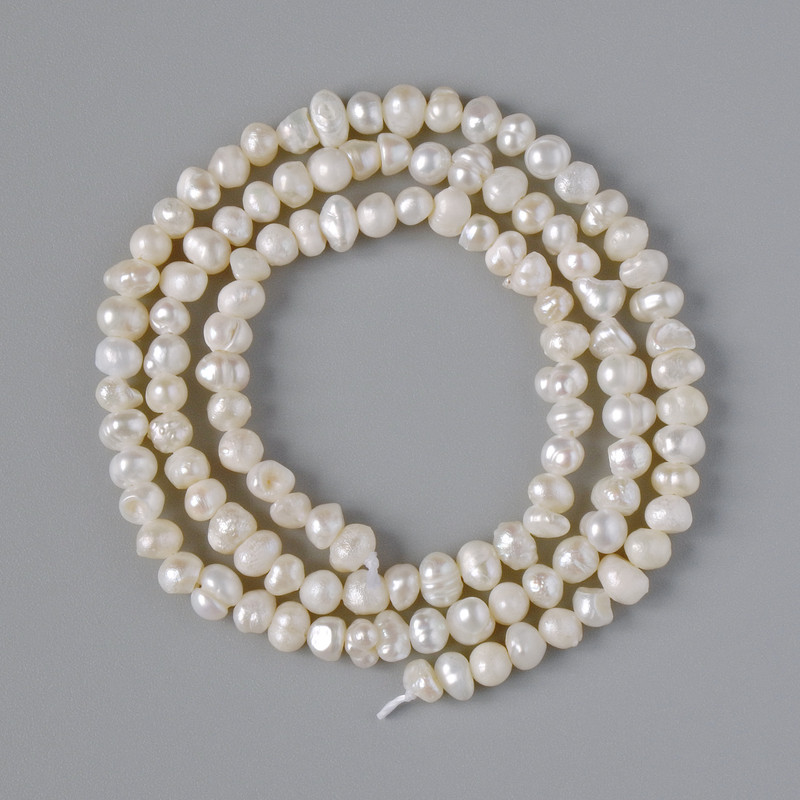 Freshwater Pearl Beads, diameter 4×3.5 mm, length 35 cm on a thread