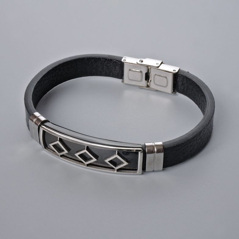 Men's bracelet with metal inlays, length 21 cm, thickness approx. 10 mm ±, insert thickness 11.5 mm ±, black eco-leather