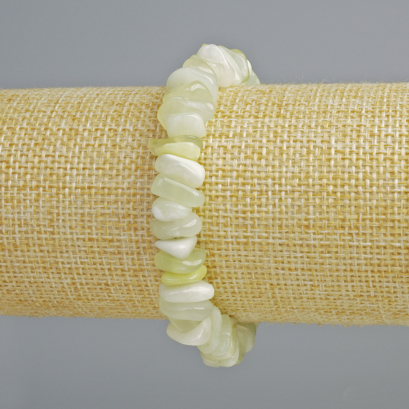 Jadeite bracelet with natural stone chips, diameter 10×3 mm ±, length 18 cm ± (stretch)