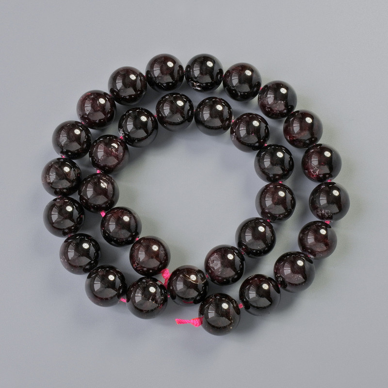 Garnet Beads, natural stone, smooth round beads, diameter 12.5 mm, length about 40 cm on thread