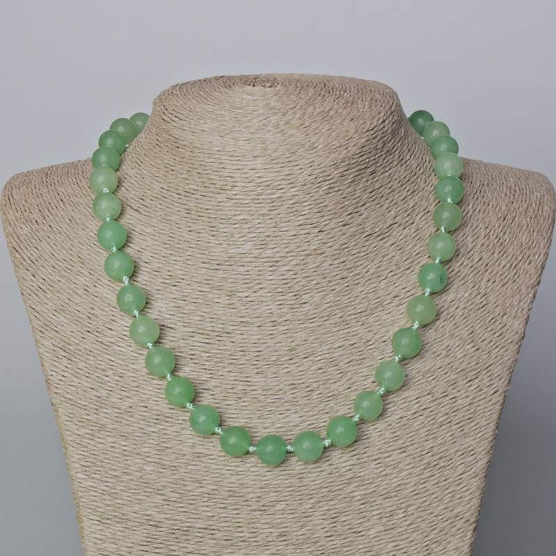 Jade Necklace with Natural Jade Beads, Smooth Round Beads, 10 mm Diameter, 45–47 cm Long
