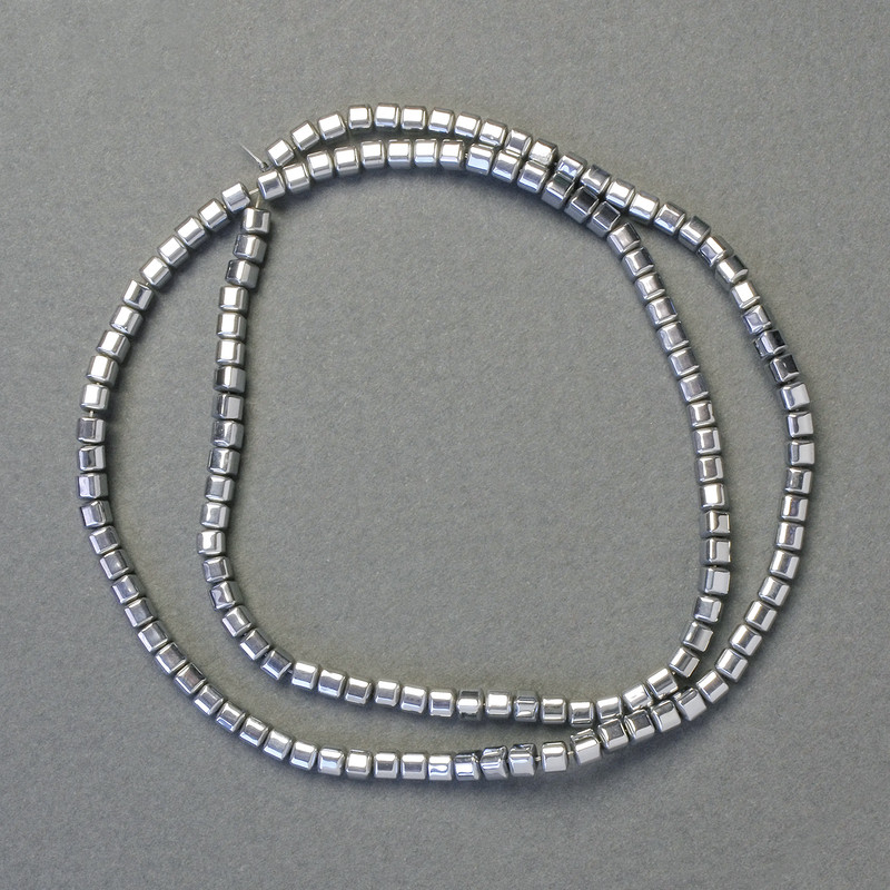 Hematite Beads – Cube Shape, Silver Color, 3×3 mm, Approx. 40 cm, Strand