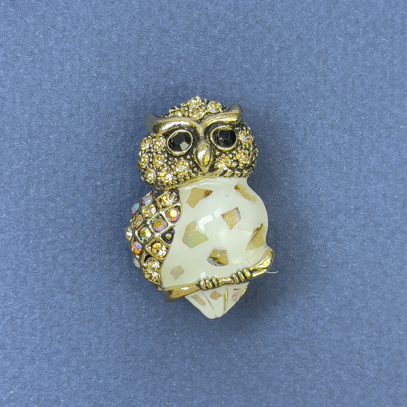 Owl brooch-pendant with halloysite rainbow rhinestones, gold-tone metal, diameter 20mm ±, length 30mm ±