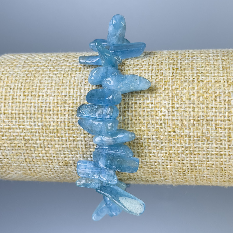 Aquamarine Nugget Bracelet, Nugget Size 10–18×5–7 mm, Length 18 cm, Stretch