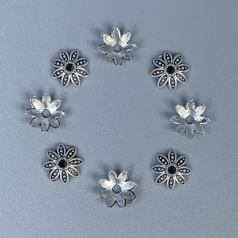 Bead Cap Findings, Silver Metal Color, Diameter 8×0.5 mm, Hole Diameter 1.8 mm, Packaging 20 g (approx. 155 pcs)