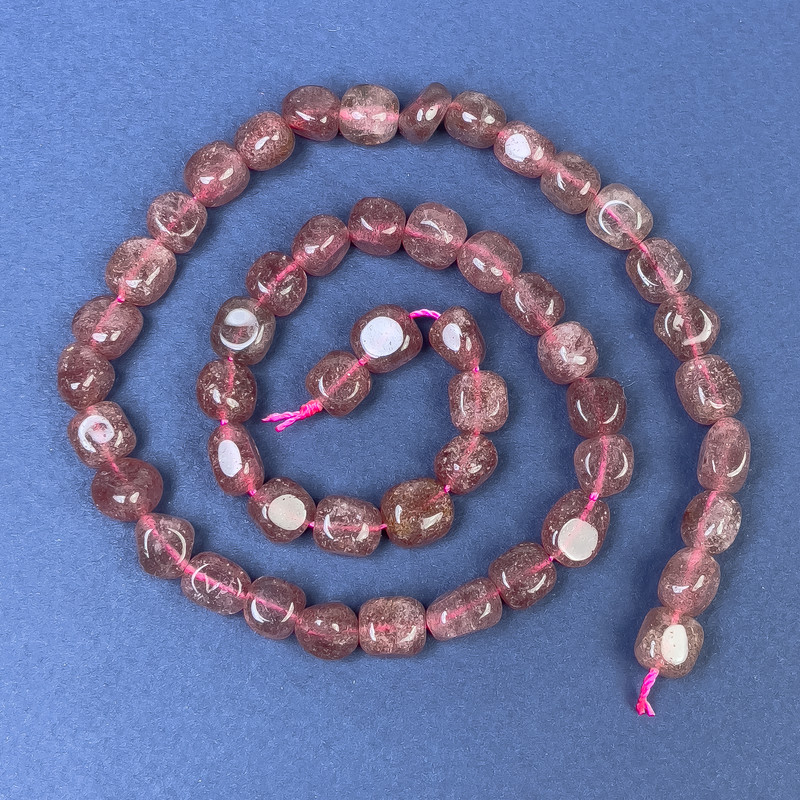 Strawberry quartz beads on thread, faceted, 8×8 mm diameter, 37 cm length