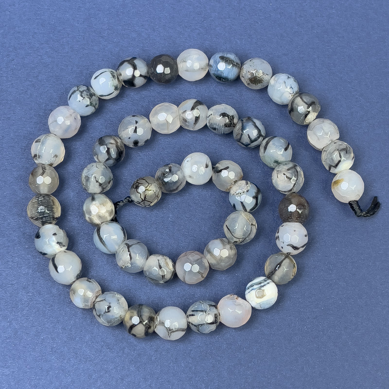 Dragon Veins Agate Beads on Thread, Faceted Round Beads, 10mm Diameter ±, 36 cm Length ±