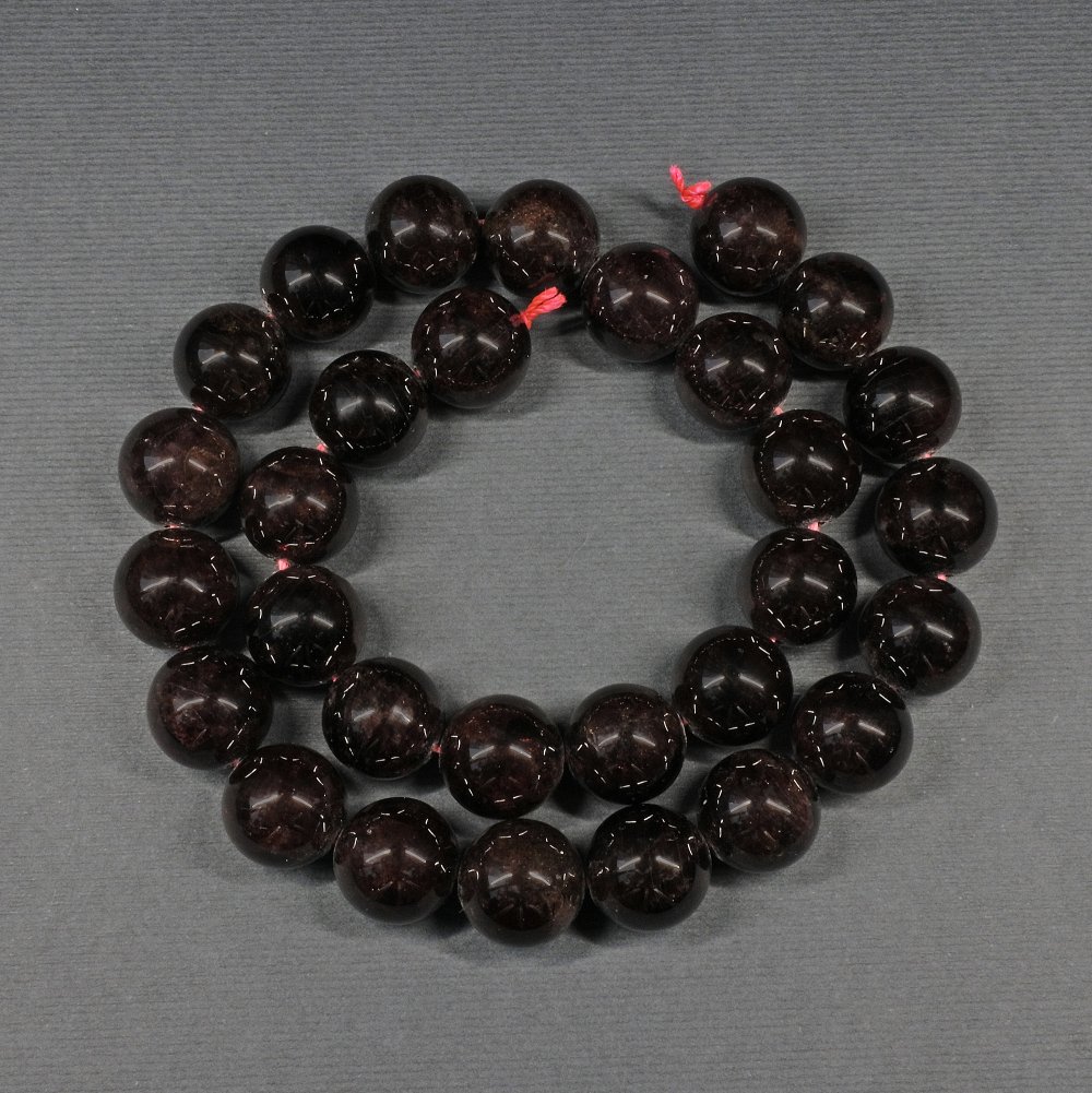 Garnet Beads, Smooth Ball 13mm on Thread, Length 39cm+