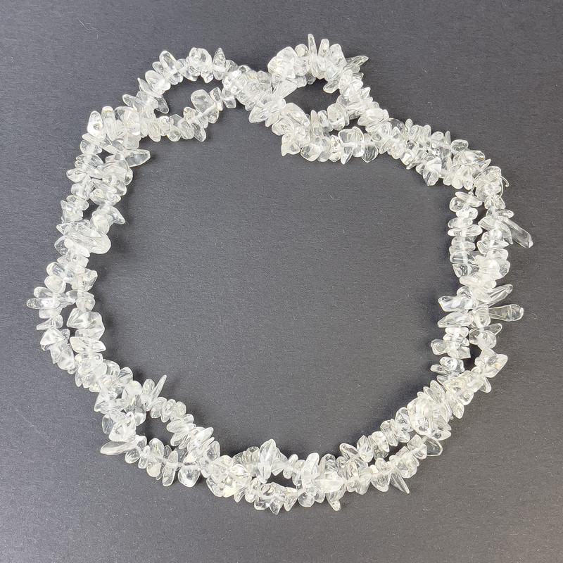 Rock Crystal Chip Beads 4-9x2-4mm on thread, length 80 cm+
