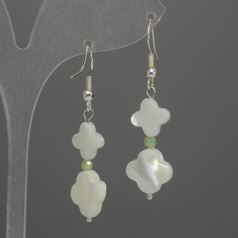 Earrings Perlamurt Four-Leaf Clover 10mm+- 12mm+-, length 45mm+-