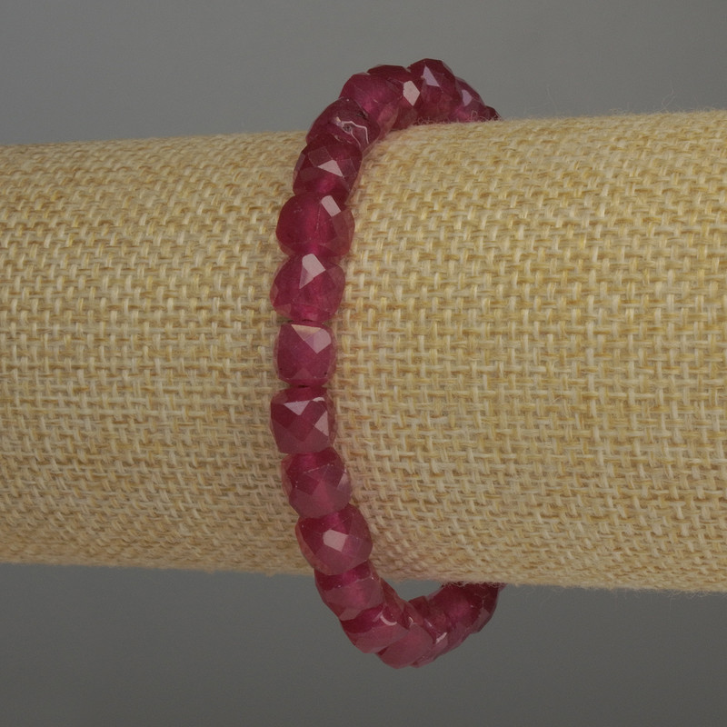 Faceted tourmaline cube bracelet, 7×7 mm, 18 cm stretch