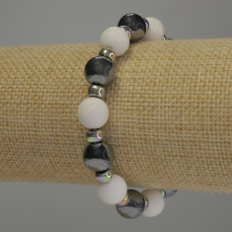 Agate and Hematite Bracelet, smooth beads, diameter 10 mm ±, rondelles 6x4 mm ±, length 18 cm stretch