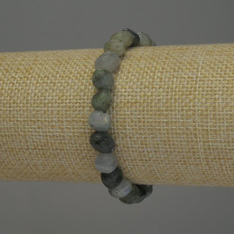 Labradorite bracelet, faceted, 8x8 mm diameter, 18 cm stretch