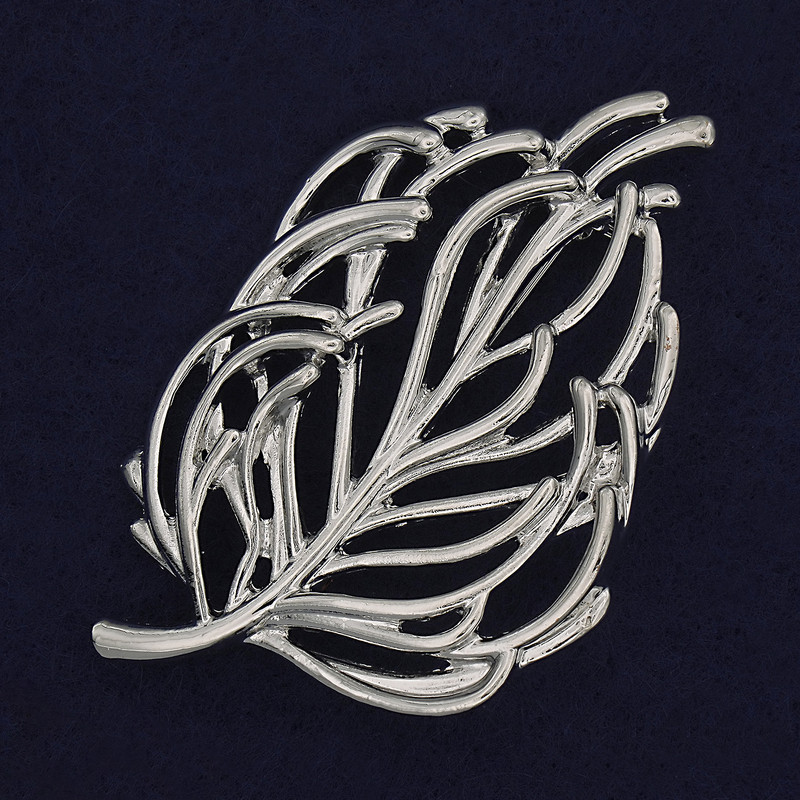 Leaf Brooch Silver-Toned Metal 57x42mm+