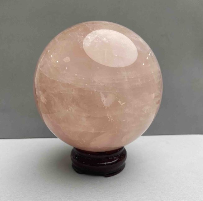 Pink Quartz decorative sphere, diameter 10.6 cm, weight 1934 g, price per unit