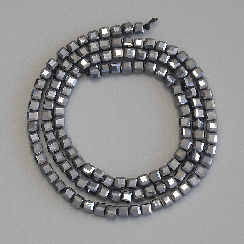 Намистини Терагерц гранований кубик, діаметр 3х3мм+-, довжина 39см+- на нитці