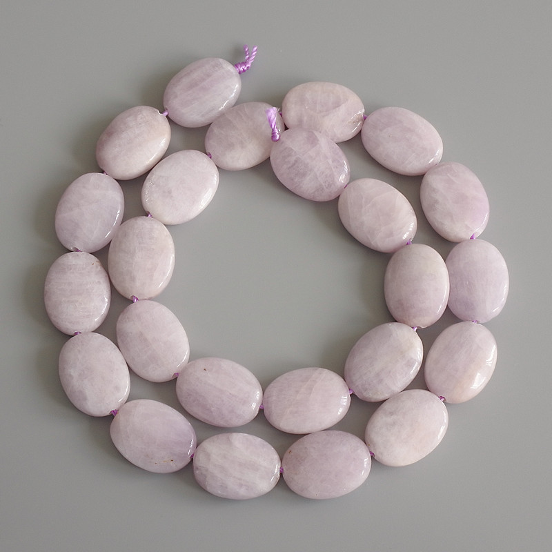 Kunzite beads, oval, 16×12 mm, 39 cm length on thread