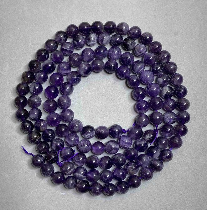 Amethyst Beads, natural stone, smooth round beads, 10 mm diameter, 39 cm length on thread