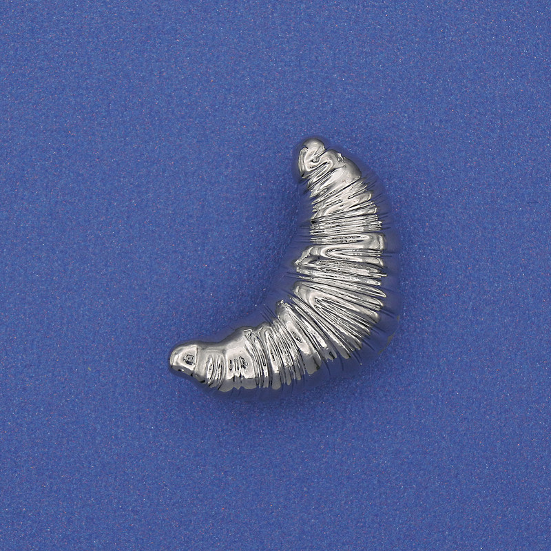 Croissant Brooch in Silver Metal, 24x13mm+