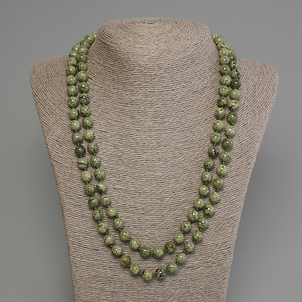Long serpentine necklace with pressed smooth 8 mm beads +-, length 120 cm+