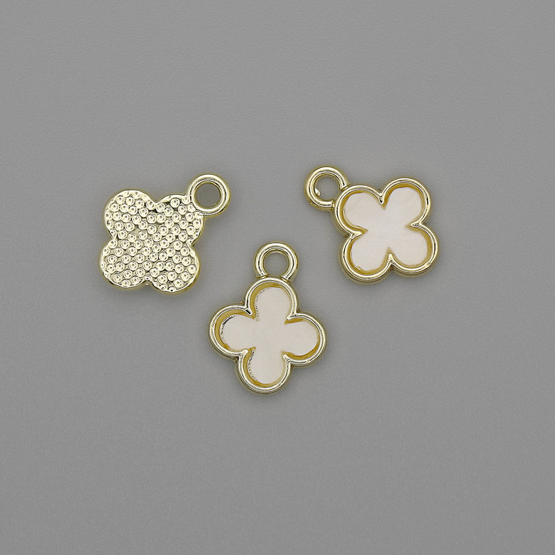 Clover pendant with mother-of-pearl, gold-tone metal, 10×12 mm diameter, set of 3