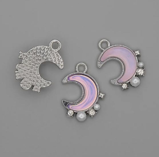 Moon pendant with pearls and rhinestones in silvery metal, diameter 15 mm, length 18 mm, pack of 3