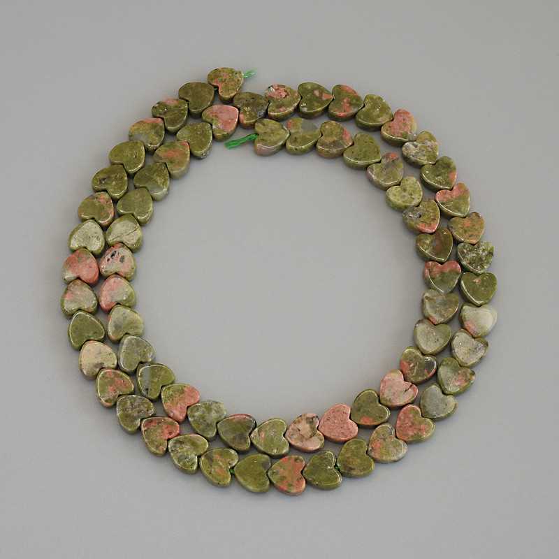 Heliotrope Heart Beads, 6×6×2 mm on Thread, length 38 cm+