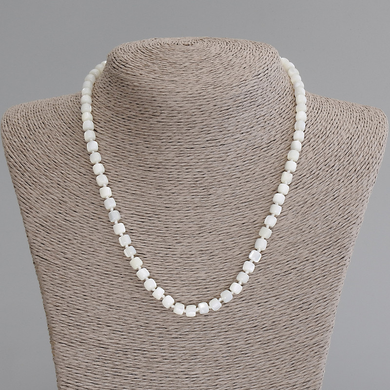 Mother-of-pearl Rondelle Necklace, diameter 4-5×5 mm, length 50 cm +/- with clasp