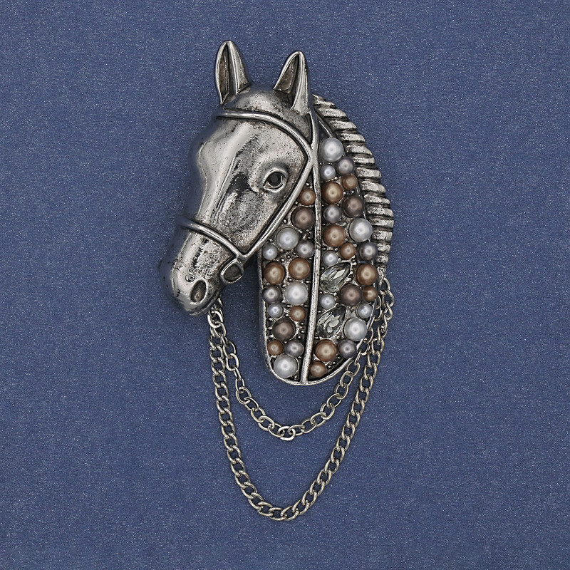 Horse Brooch with Crystals, Pearls, Silver-tone Chain 46x29mm+