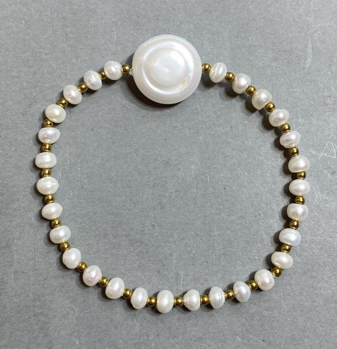 Bracelet River Pearls 5×4-4.5mm+- Baroque Pearl 16mm+- Hematite Bead 2mm+- length 18mm+- stretch