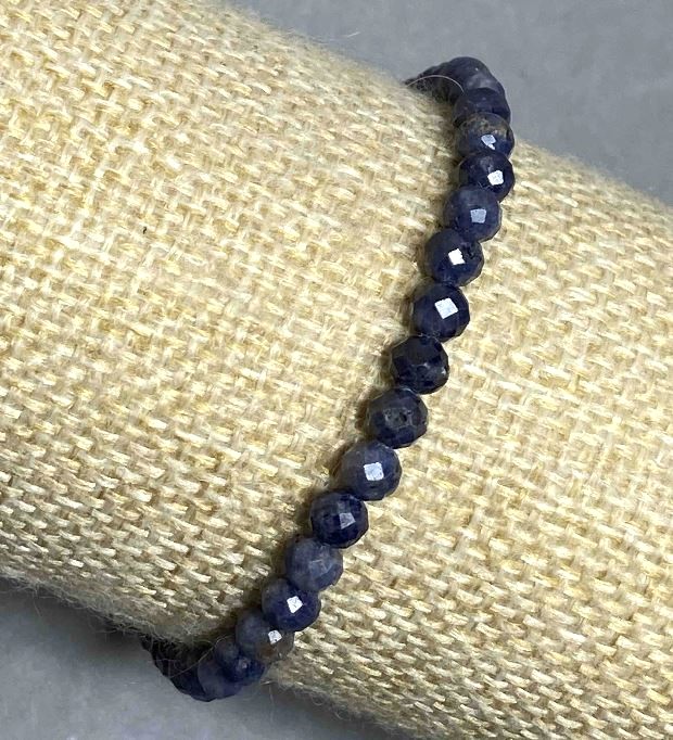 Sapphire Bracelet with Faceted Bead, 4–5 mm Diameter, 18 cm Length, Stretch