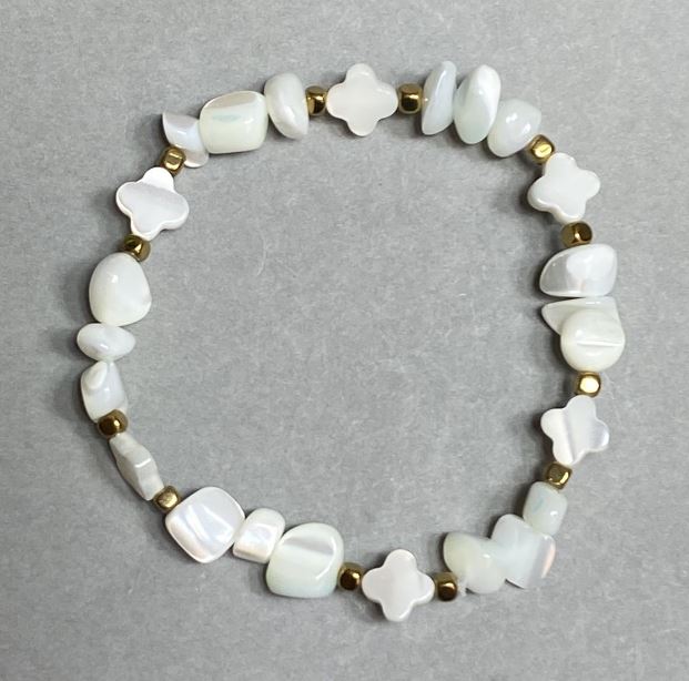 Bracelet with Mother-of-Pearl and Hematite 89-, 5x3-5mm, cross 8mm, Hematite cube 3mm, 18 cm stretch