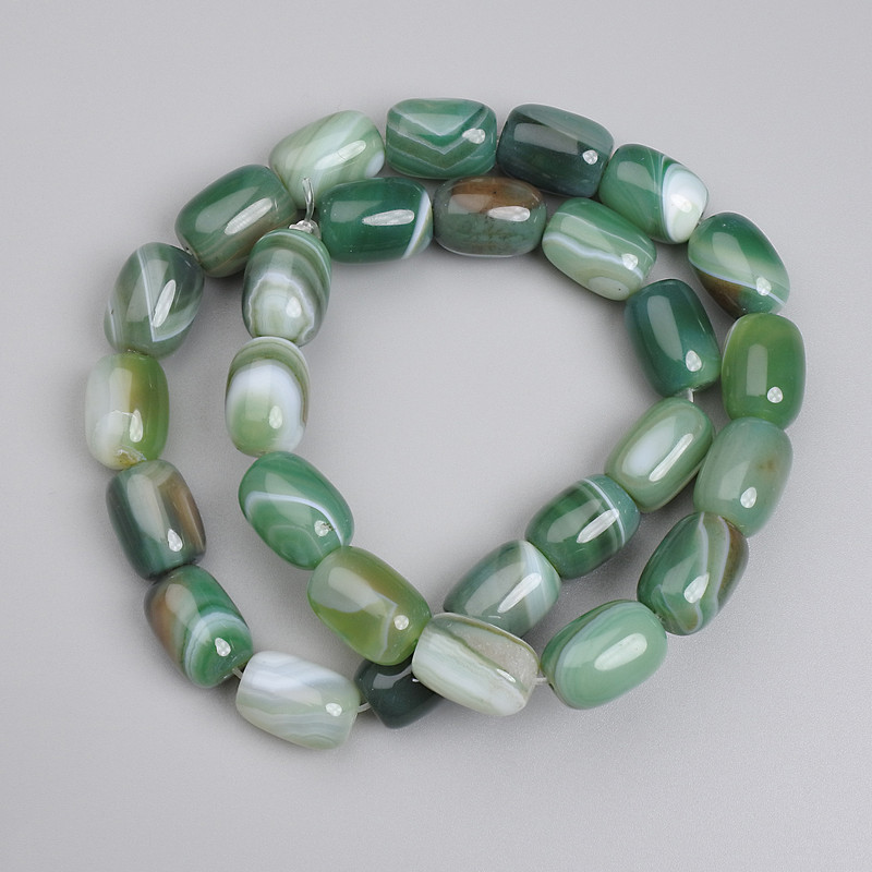 Barrel-shaped agate beads, 14×10 mm, approx. 38 cm long on thread