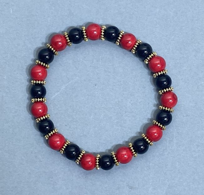 Bracelet with Coral (Synthetic) Agate Smooth Beads, 8mm Diameter +/- with Metal Inserts, Length 18cm +/- Stretch