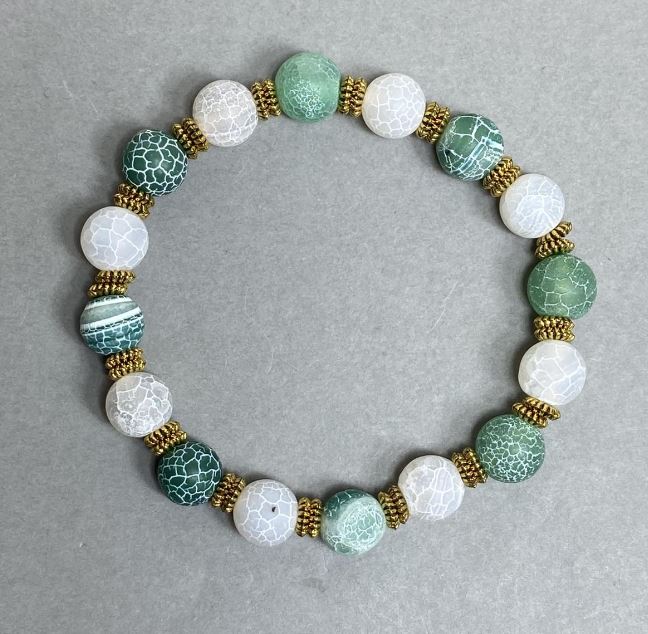 Bracelet Frost Agate Beads 10mm +/- with Metal Inserts, 18 cm stretch