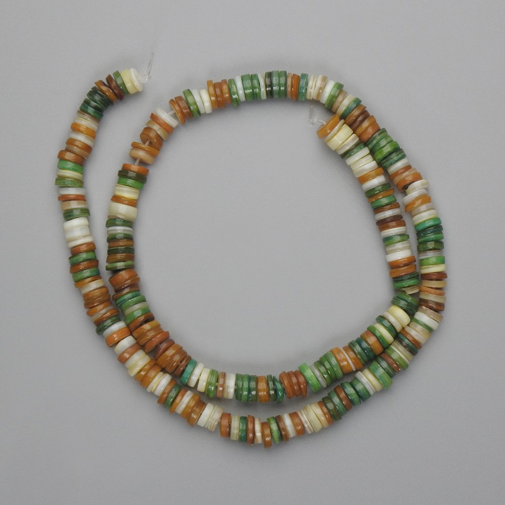 Skafarka shell rondelle beads, diameter 6x1mm, length 39 cm on fishing line