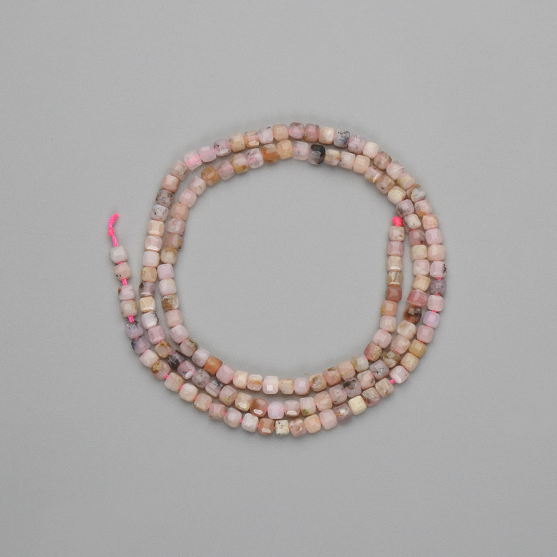 Rhodonite beads faceted cube 3x3 mm, length 39 cm +/- on thread