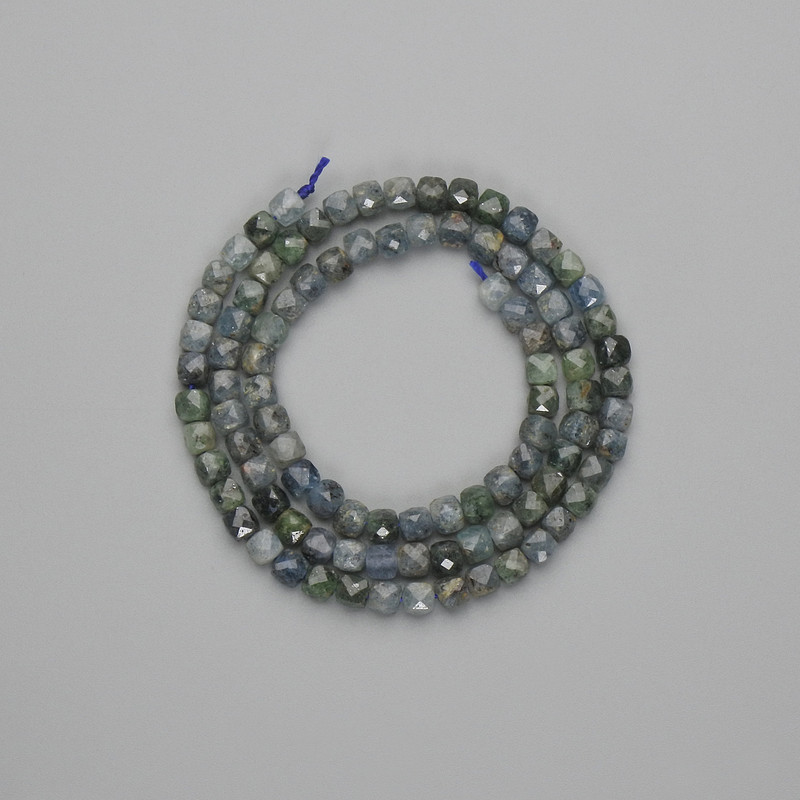 Sapphire Beads Faceted Cubes 4x4 mm, Length approx. 39 cm on Thread