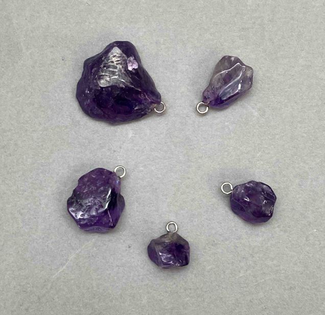 Pendant Amethyst Raw Stone 13-25×10-16 mm+