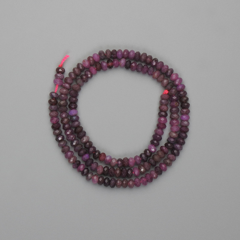 Ruby faceted rondelle beads 4x2 mm, on thread, length approx. 38 cm